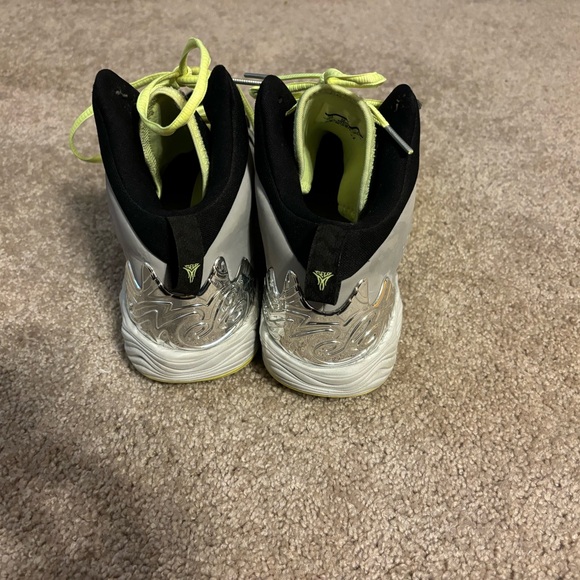 2014 Jordan Melo M10 'Metallic Silver Volt' - Picture 6 of 8